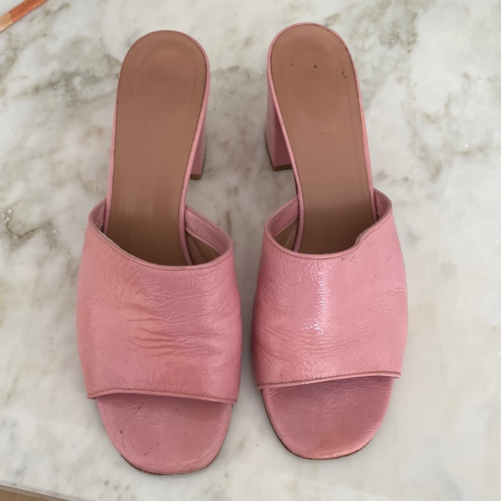 Used pink patent leather sandals